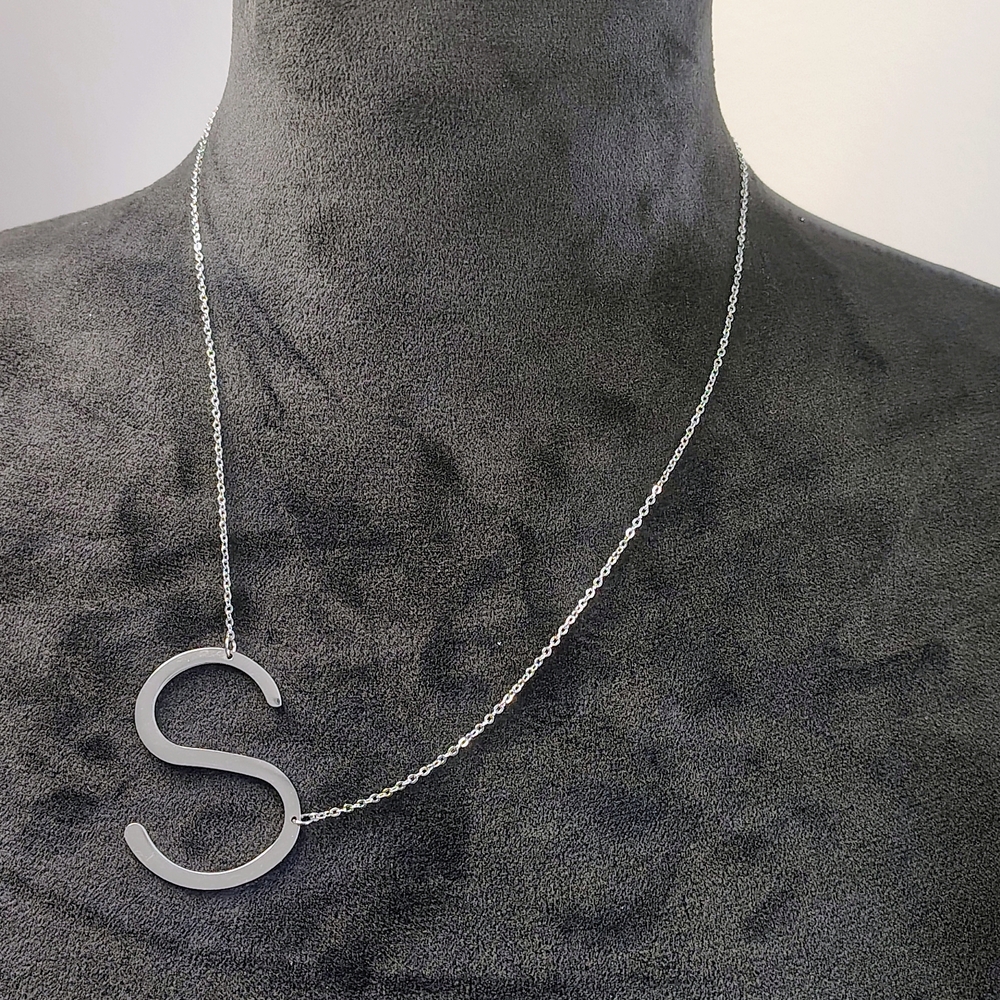 Silver Initial S Necklace Stainless Steel Minimalist Pendant Necklace‎ NWT